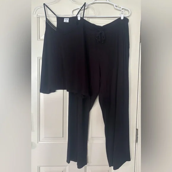 Black Sleepwear Set - Picture 2 of 2